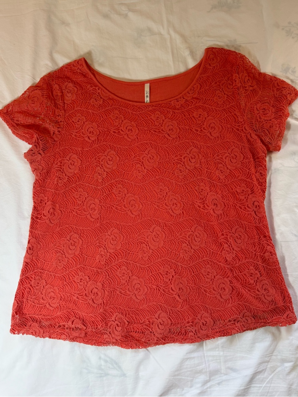 Leo & Nicole Coral Lace Short-Sleeve Tee XL